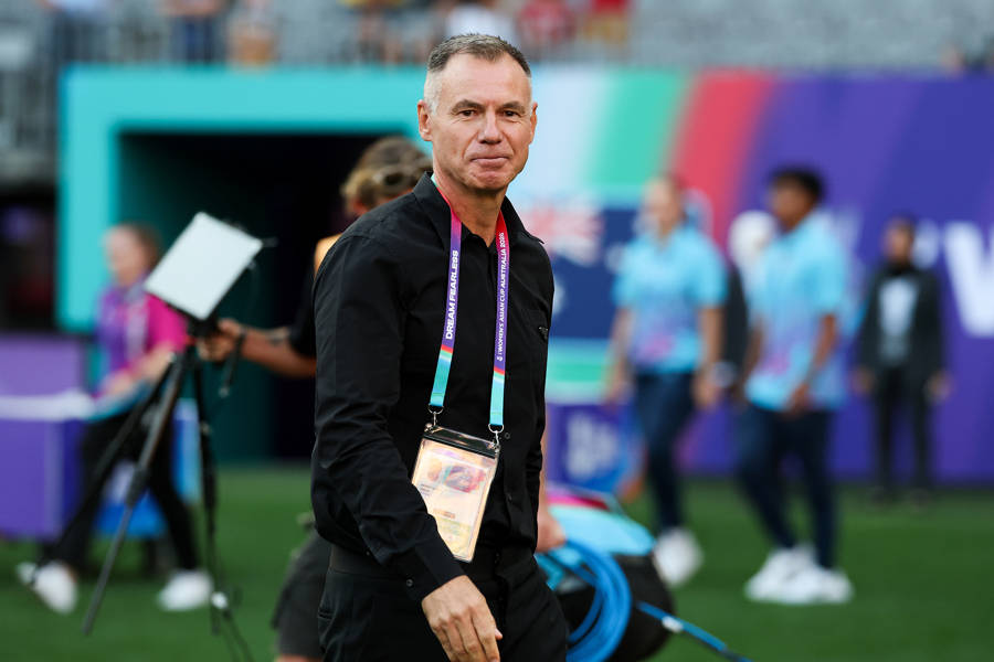 女足亚洲杯｜去年打强队惨败，如今赢弱旅费劲，中国女足该和米利西奇说再见了