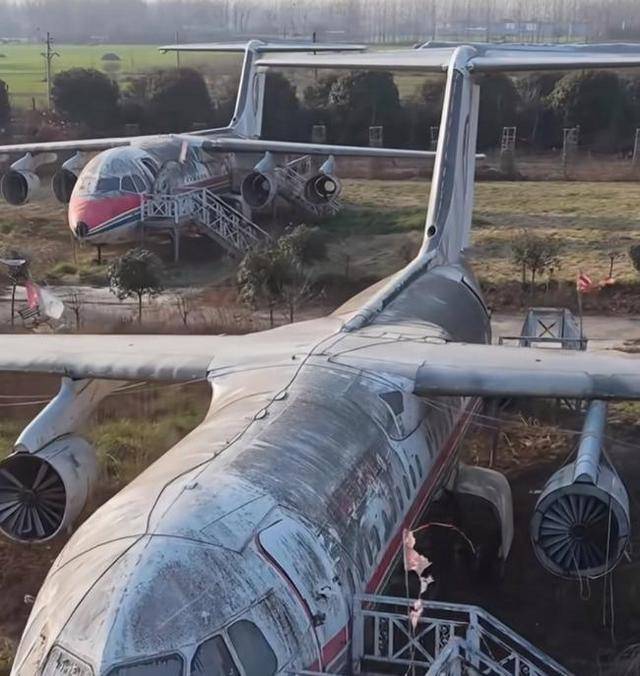 河南一地停放两架废弃飞机占用基本农田？当地回应：已停放10余年，占用土地非基本农田