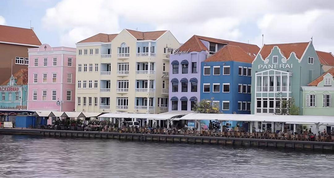 国足战胜的世界杯参赛球队库拉索 是个什么来头？