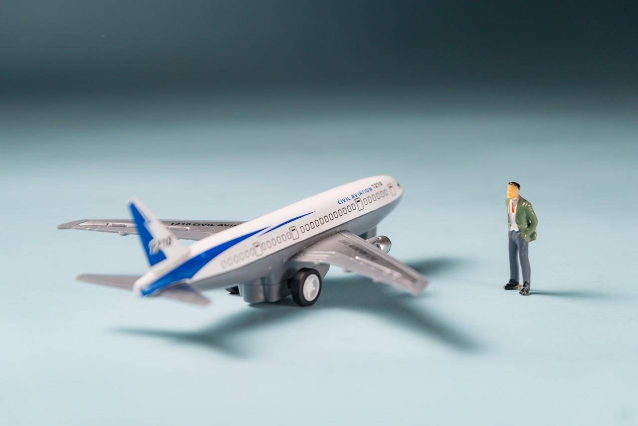 民航局:去年全国民航公安依法处置机上案事件1081起 每万班次发案率同比下降17% (图1) 民航局:去年全国民航公安依法处置机上案事件1081起 每万班次发案率同比下降17% (图1)