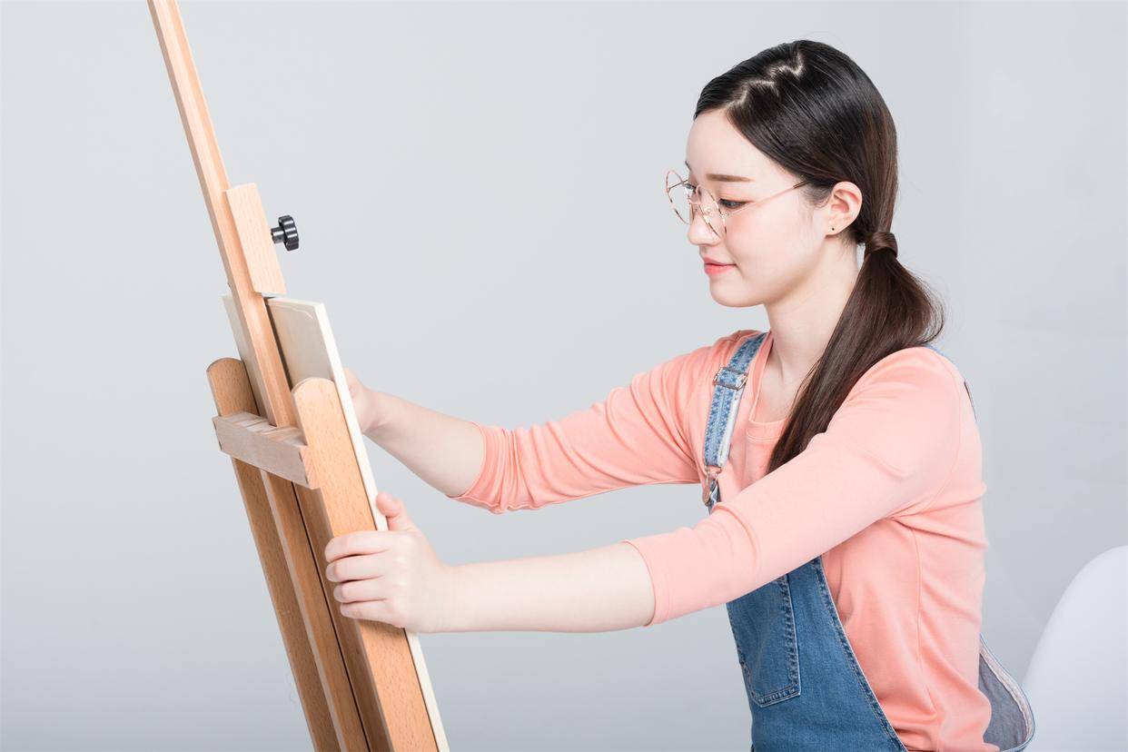 女星杨紫代言游戏《我的花园世界》被指虚假宣传