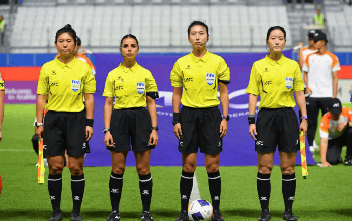 潍坊两名女裁判执法U20女足亚洲杯决赛