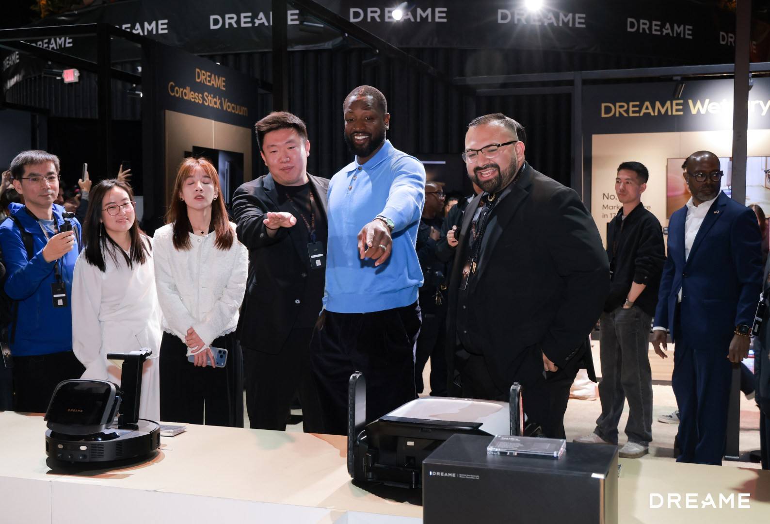 生而第一敢闯无人区，追觅用技术重新定义扫地机未来