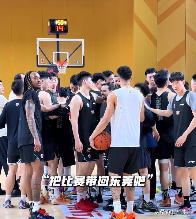 广东备战生死战！重点练两项科目 徐杰状态好 胡明轩轻松 杜锋很严肃