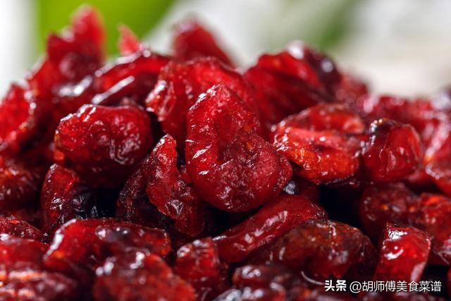 5月，遇到这水果别手软，买它20斤，晒干后美味翻倍，从夏吃到冬