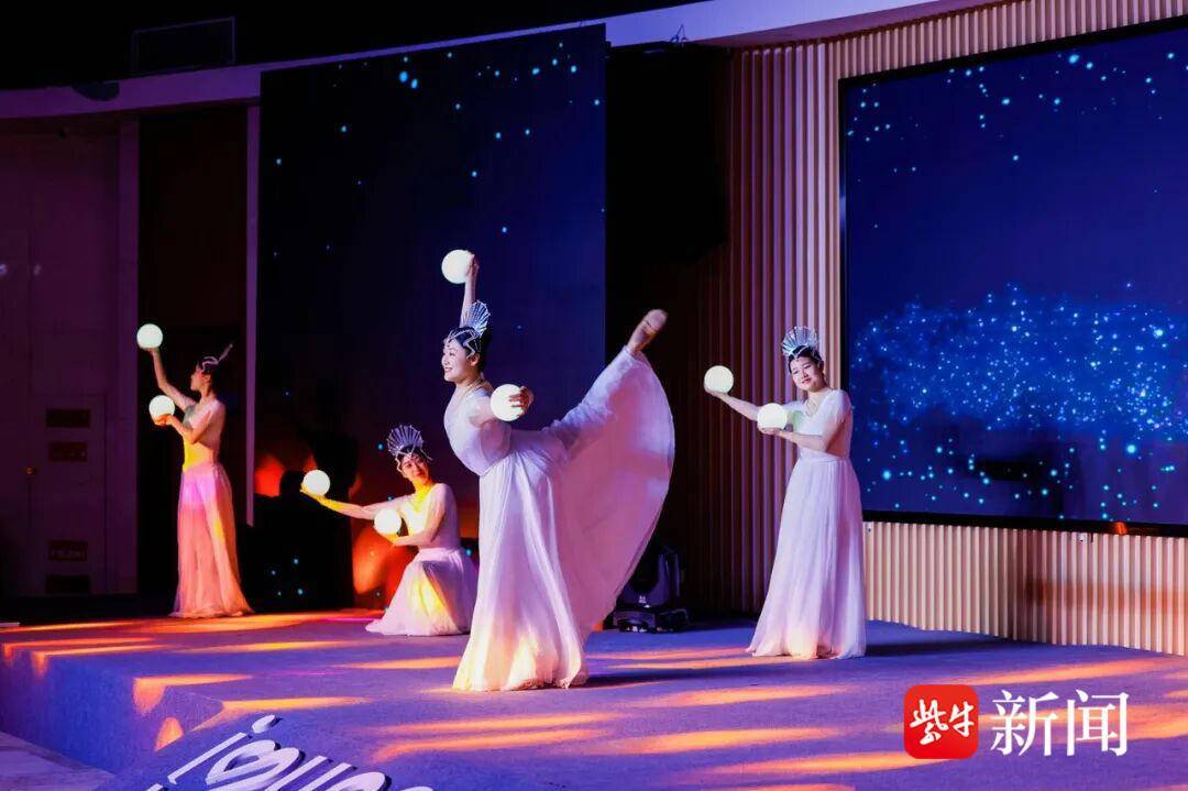 点亮城市艺术之光 2026“我爱盐”青春艺术周正式启幕