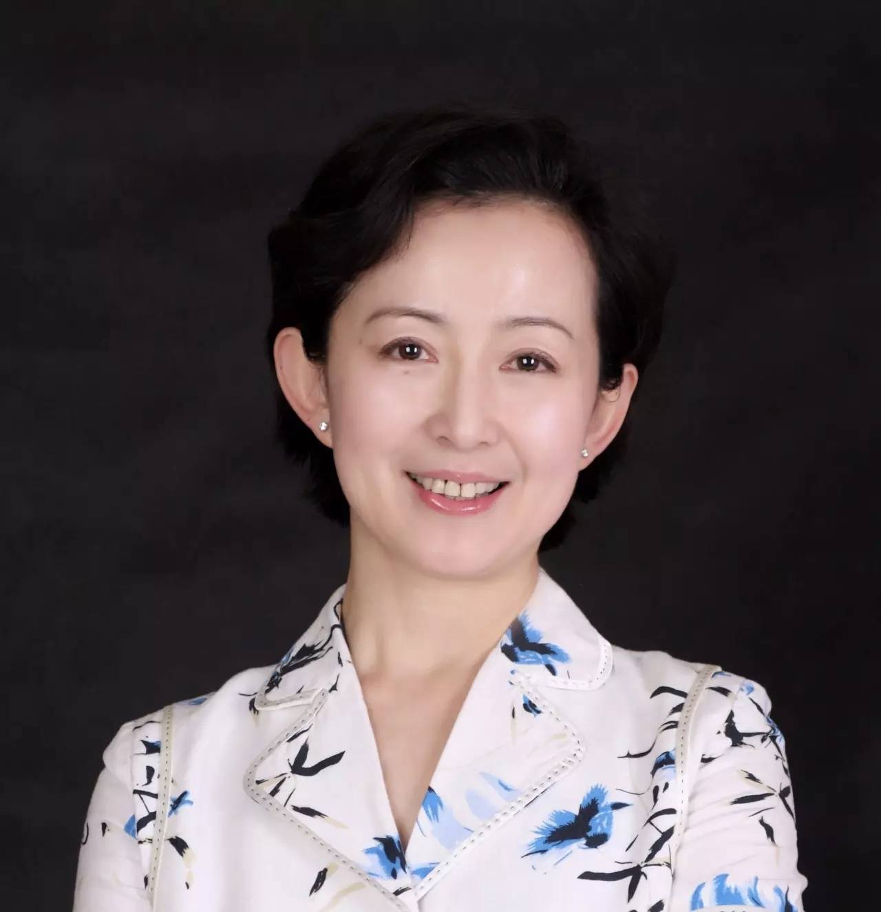 演员刘红梅因病去世，她曾出演《水浒传》，培养了孙红雷、靳东等学生