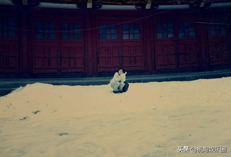 痛失姐姐一年,小S发初中赴日追星旧照:好多事只有你懂