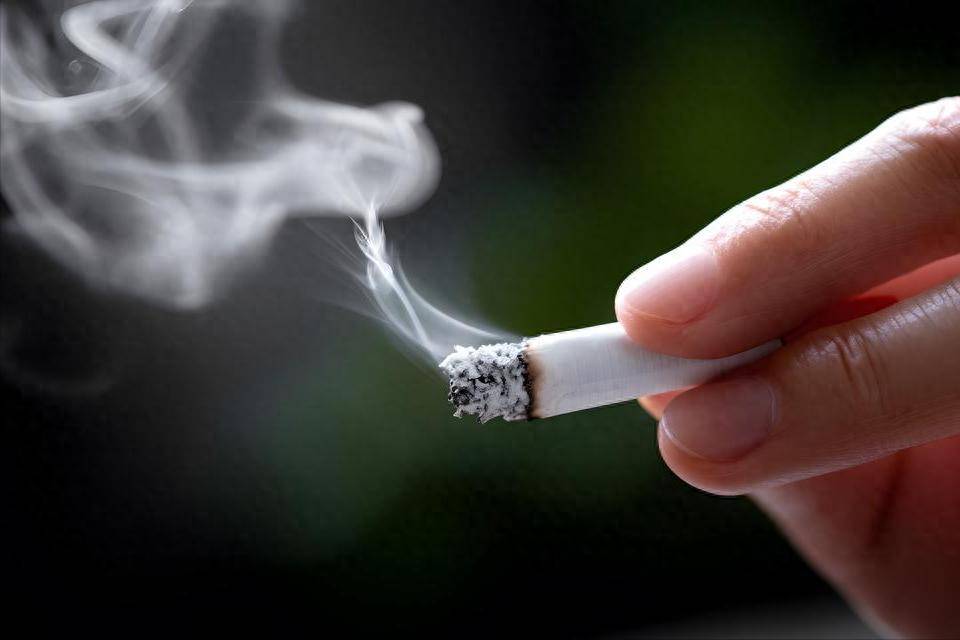 原创            医生：男性一旦彻底戒烟，过不了5个月，身体会收获4个改变