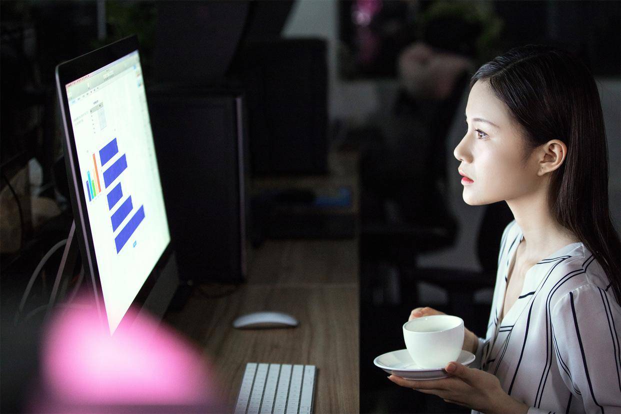 原创            女人在外头有人了，她还会主动跟那个男的提分手吗？别猜拧了