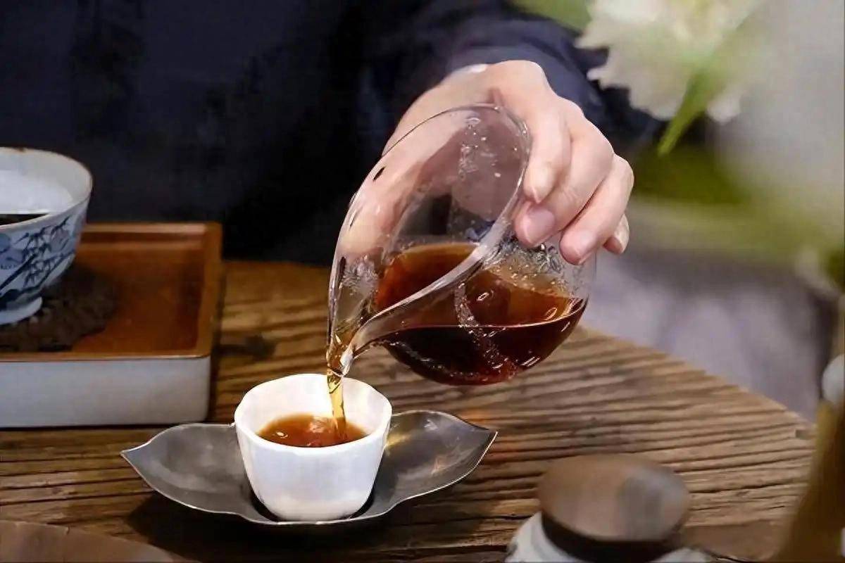 原创            “伤肝茶”被揪出！这四种茶或许会加重肝硬化，再爱喝也不要贪嘴