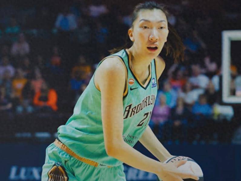 WNBA：华裔德比韩旭40秒4分输陈紫柔8+2 自由人输“抢三”卡位战