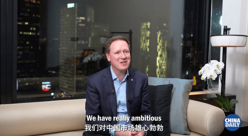销量暴跌76%！钻石巨头在华遇冷，百亿库存压顶，CEO紧急示好中国