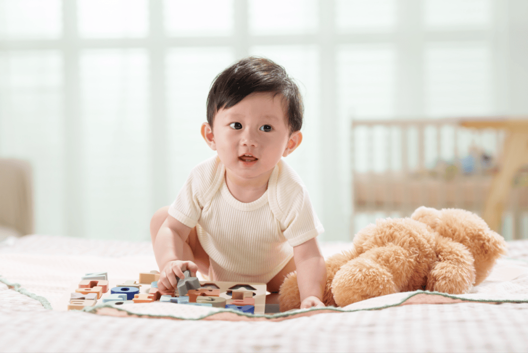 新生儿头型调整全攻略:宝宝头扁了怎么能睡圆