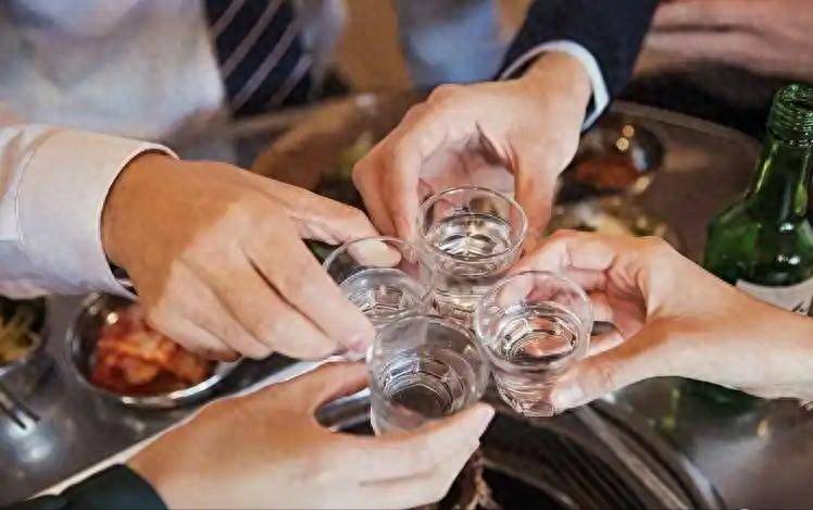 原创            提醒：喝酒后，若你经常出现这几种表现，说明你不能再喝酒了