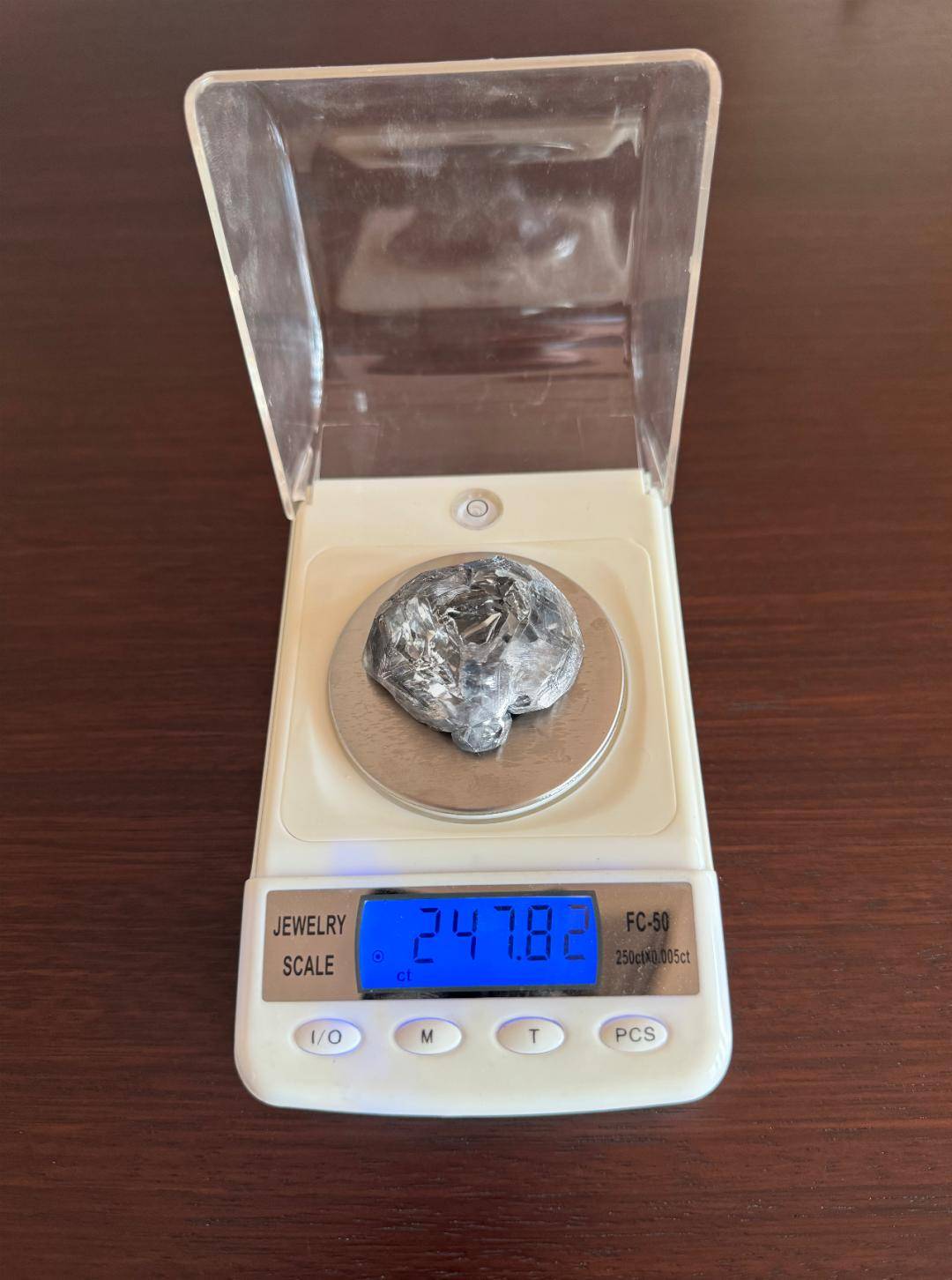 河南造出全球最大培育钻石，力量钻石再破世界纪录！
