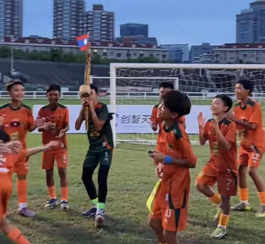 11比0惨败！董路点破国足问题，放话2034进不了世界杯直接退休