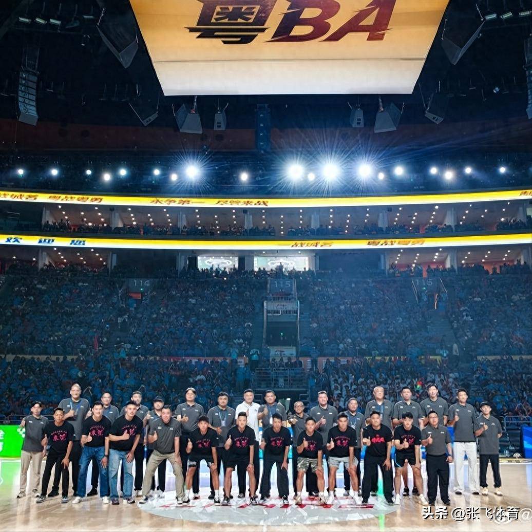 CBA3大消息：周鹏跟队，杜锋力破与陈老板不和传言，奎因远走高飞