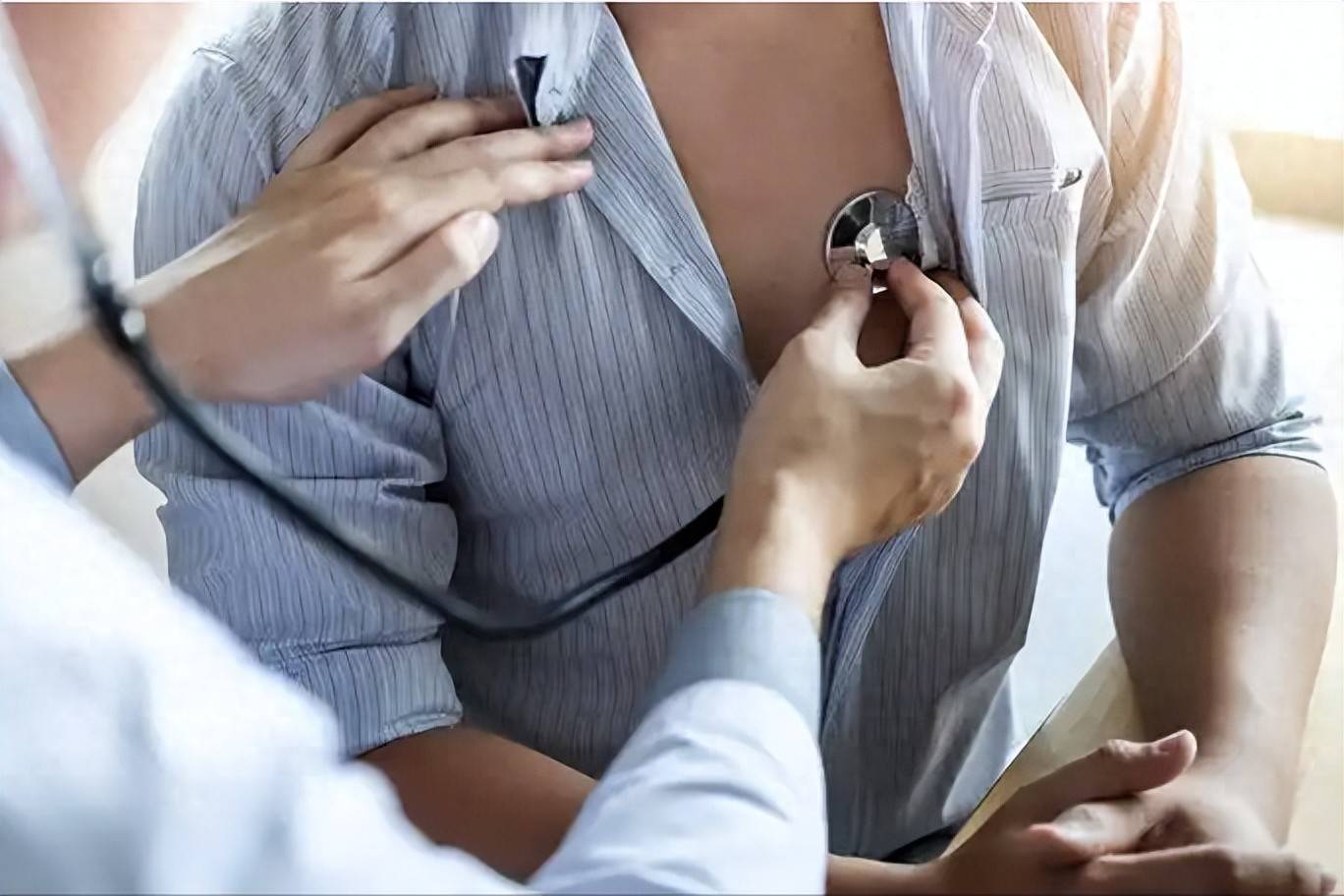 原创            医生发现：中老年人一旦放上心脏支架，这4件事就别再做了