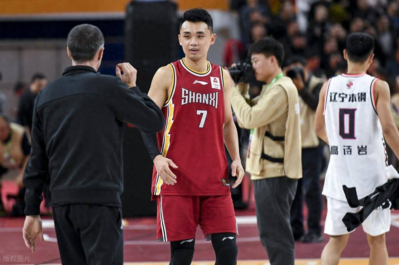 山西队和江苏男篮交易，送出原帅腾出顶薪，下一步全力追逐胡金秋