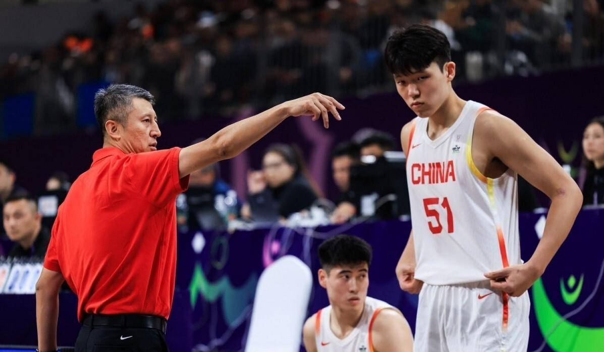 中国男篮迎战乌拉圭，CCTV5+直播，想要拿下五连胜，必须做出三点调整