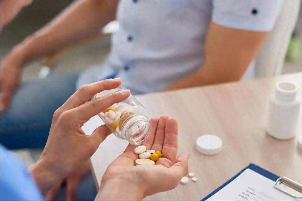 原创            吃降压药的人，身体若有5个表现，可能是“缺钾”了！尽早补充
