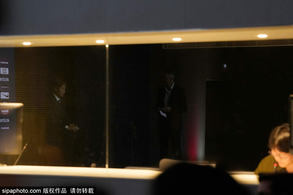 马竞将面临挑战：阿尔瓦雷斯的未来在巴萨之间摇摆不定！