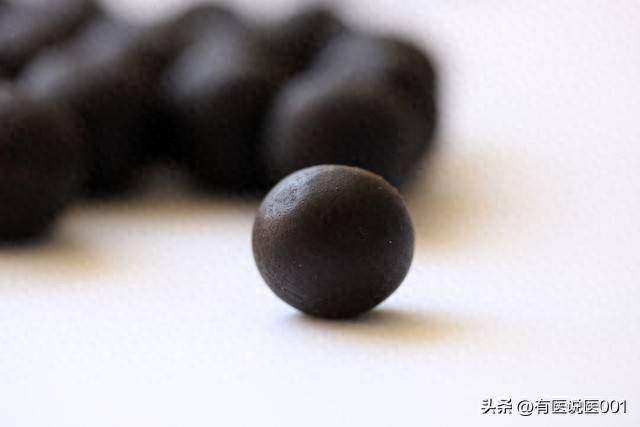 痒到睡不着？6种中成药分清湿疹和癣，用错只会越治越重