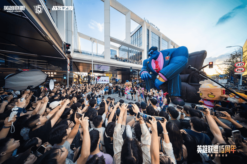 15周年是常态，明年还会放大招：周年庆现场采访《英雄联盟》国服官方团队