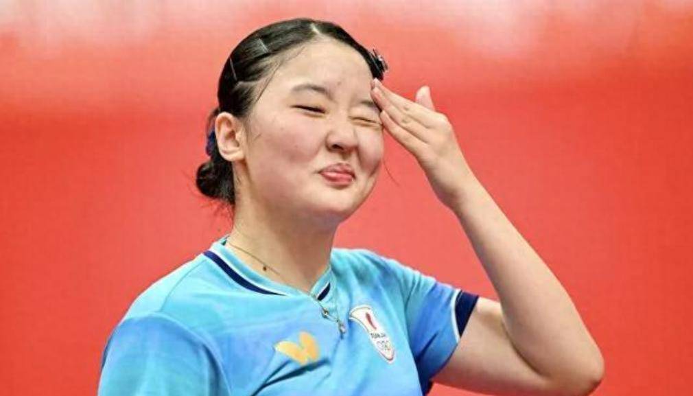 打哭张本美和!半决赛不敌王曼昱痛哭完败,接发球失误多!对手所有环节都比我强