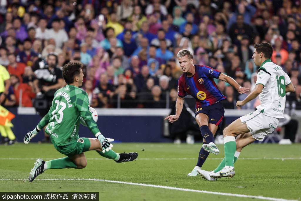 曼城3-0击败利物浦，诺丁汉森林惨遭绝杀，英超最新积分榜解析