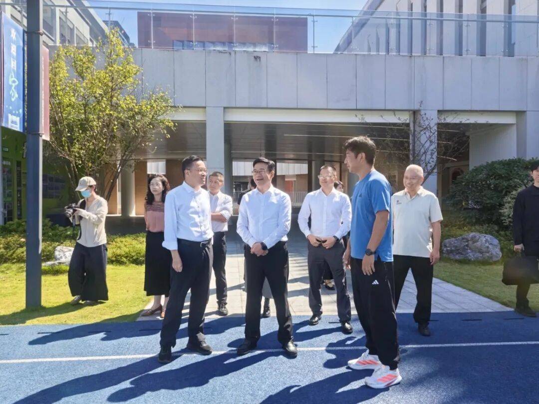 周一富副主任赴鹿城区开展创建全国足球发展重点城市调研