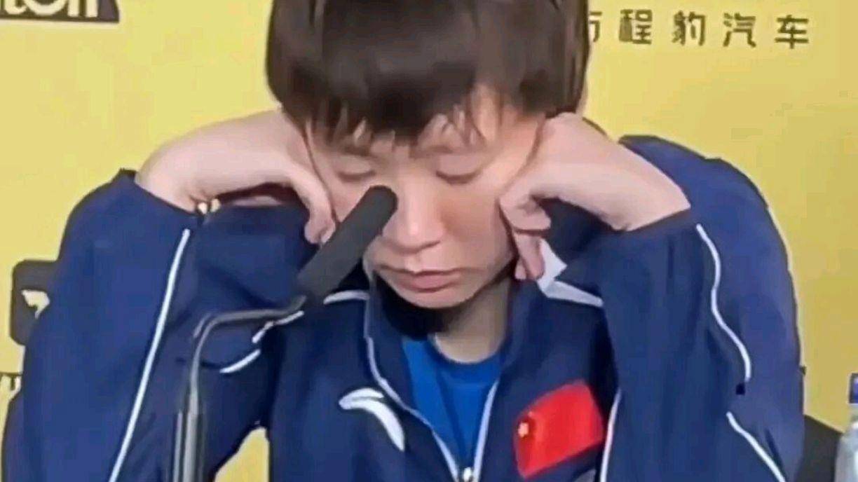 15天豪揽5冠！发布会短暂犯困，王曼昱透支状态，王励勤需统筹布局