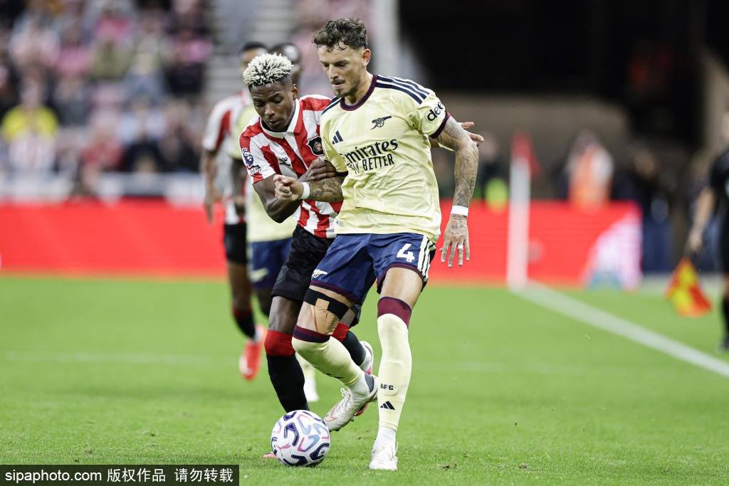 3-0！英超卫冕冠军爆发：7分钟3球+狂揽欧冠14连胜！第3轮战拜仁