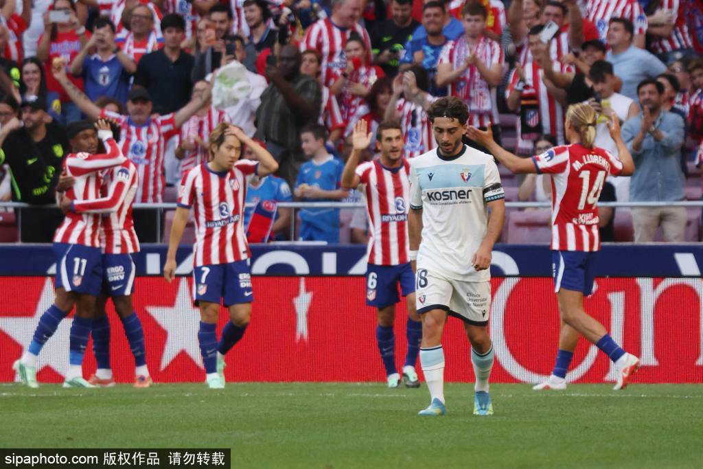 欧冠综述：马竞2-0十人曼联，巴萨逆转获胜，国米遭遇连败