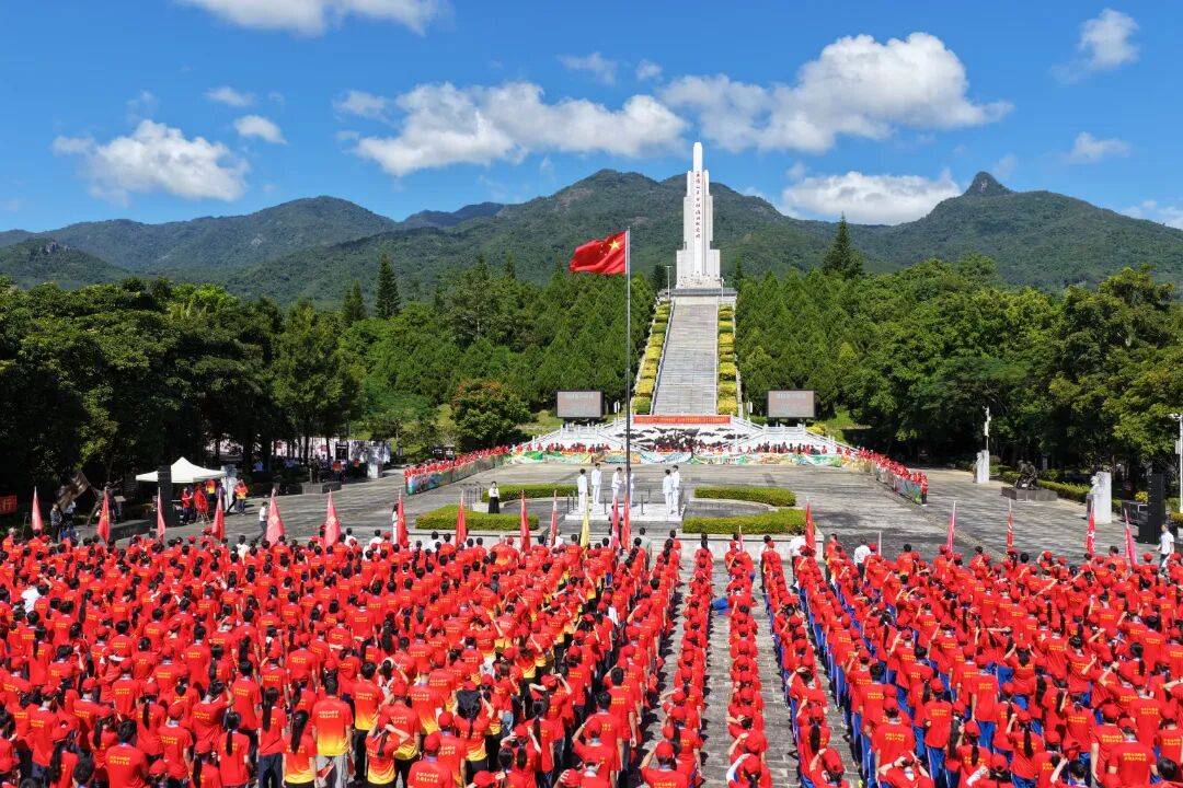 海南五指山弘扬长征精神