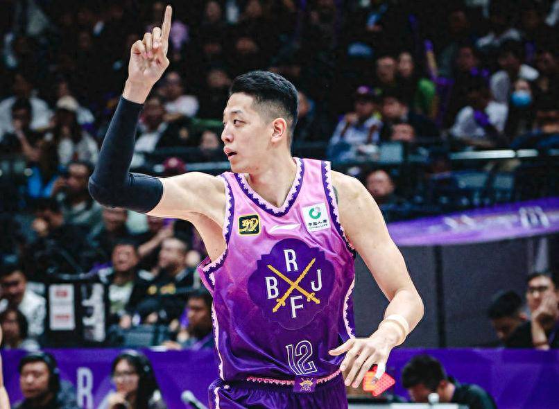 原创
            北控51分狂胜送四川4连败：沈梓捷总篮板超刘炜 霍华德31分