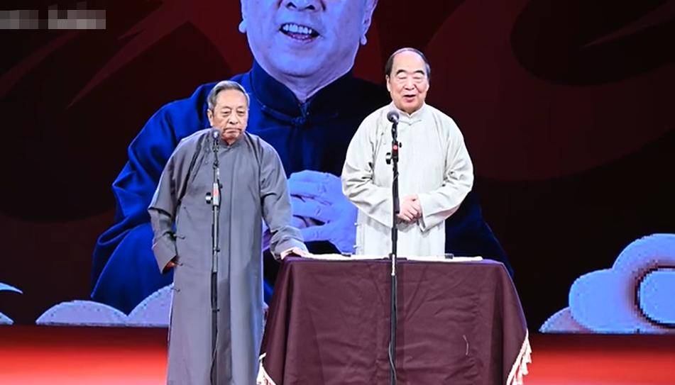 王佩元近照曝光，身形消瘦需拄拐！老观众感慨：当年捧哏也老了(图9)