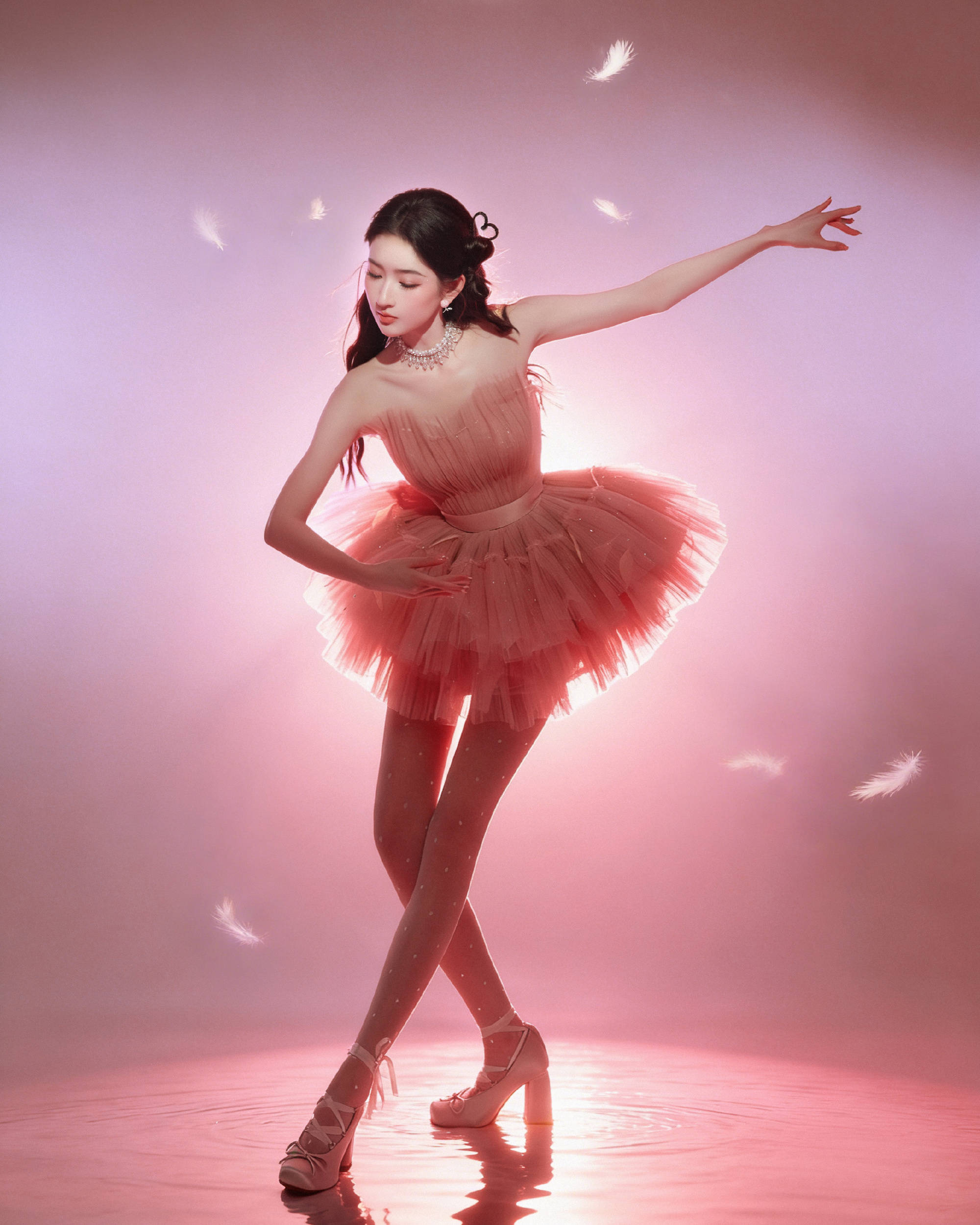 王玉雯穿纱裙化身八音盒仙子 用发丝比心好灵动